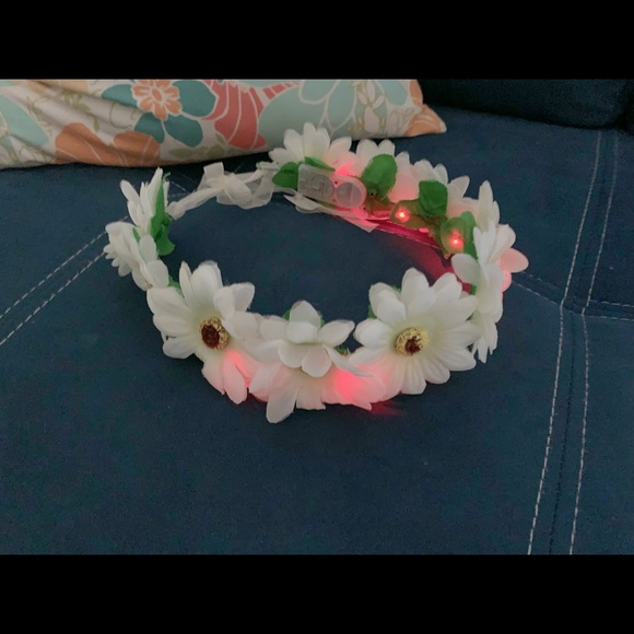 Led Rainbow Light up Flower Crown - Picture 2 of 7